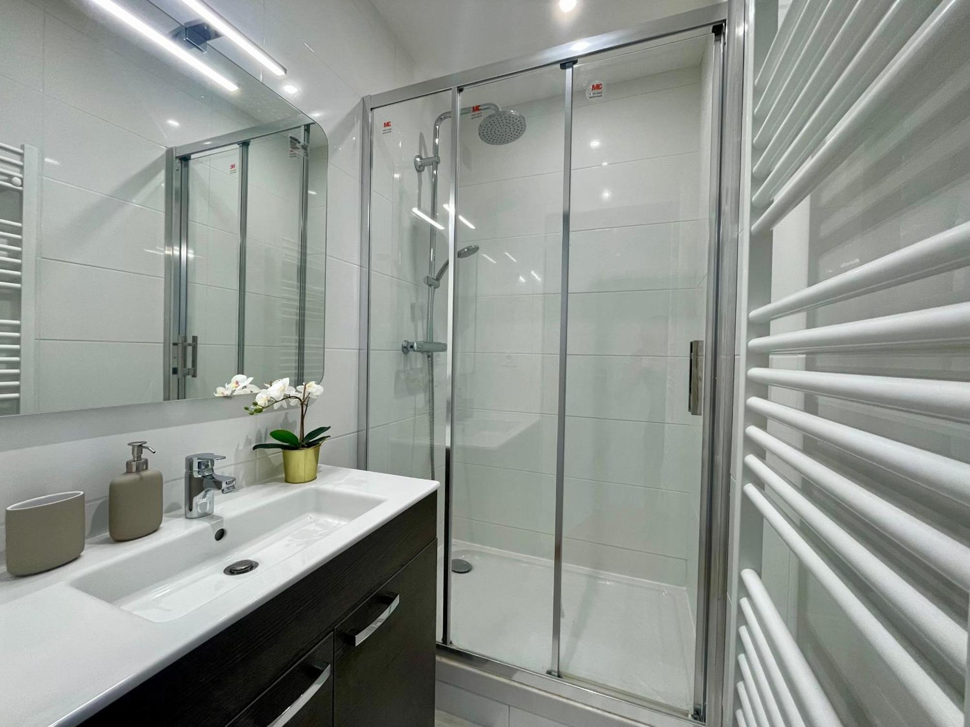 Bngo I Le Spacieux I 3 Chambres, 2 Salles De Bain, Parking Prive Gratuit, 8 Personnes, Vieux Lyon Hypercentre Exterior foto